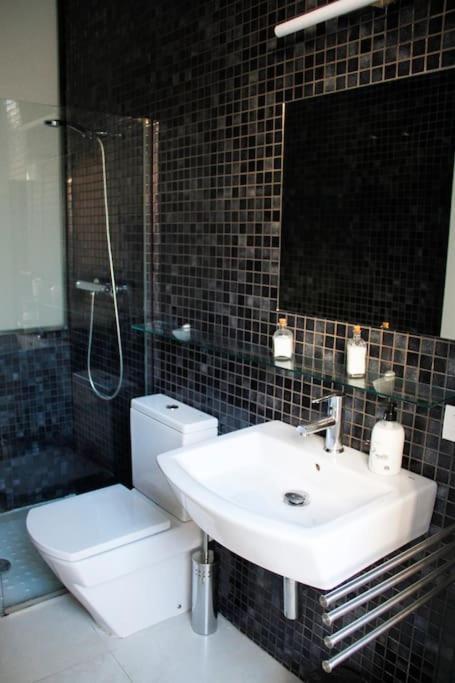 Cosy Apartment / Literally At The Foot Of Alhambra غرناطة المظهر الخارجي الصورة