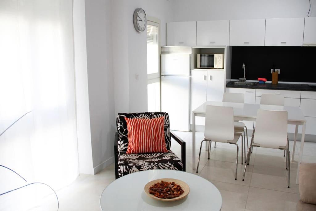 Cosy Apartment / Literally At The Foot Of Alhambra غرناطة المظهر الخارجي الصورة